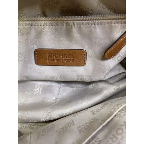 michael kors tan fabric hobo bag - Picture 10 of 10
